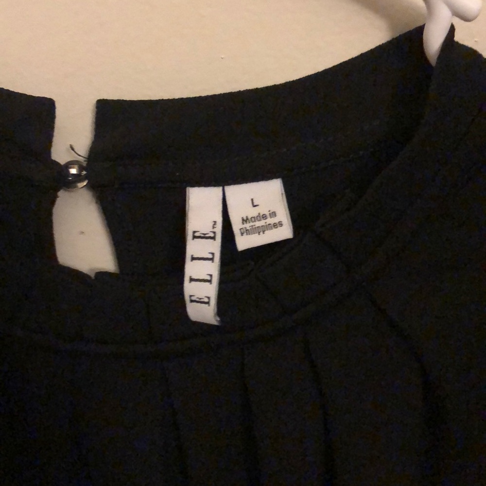 Elle black blouse - Picture 2 of 4